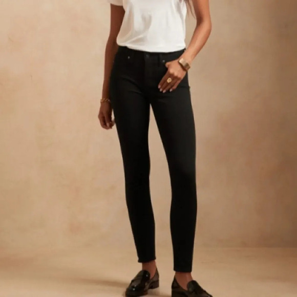 Banana Republic Mid + Skinny Jeans - Picture 2 of 16